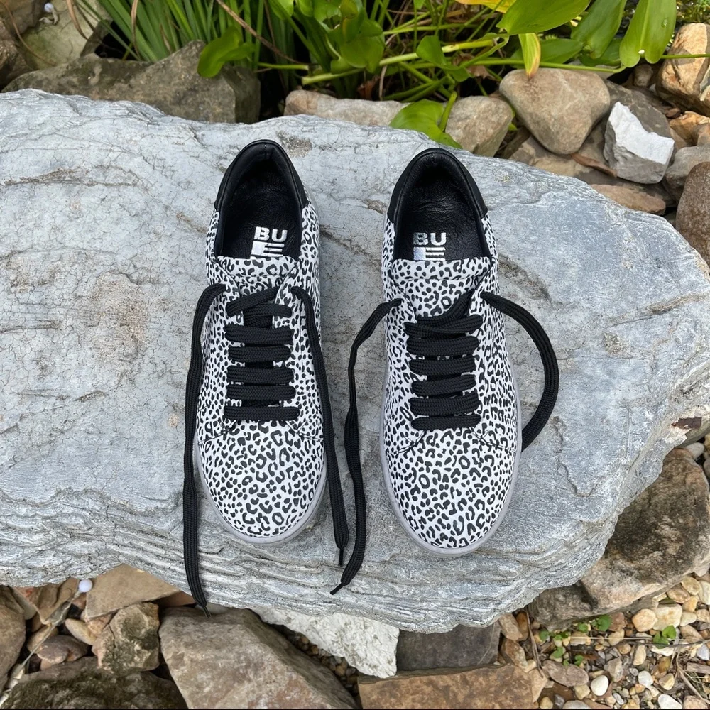 Bueno Real White Leopard Black Leather Sneakers Euro 41 US 10-10.5 NIB - Picture 4 of 10